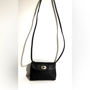 Fossil Elegant Black Leather Crossbody Bag